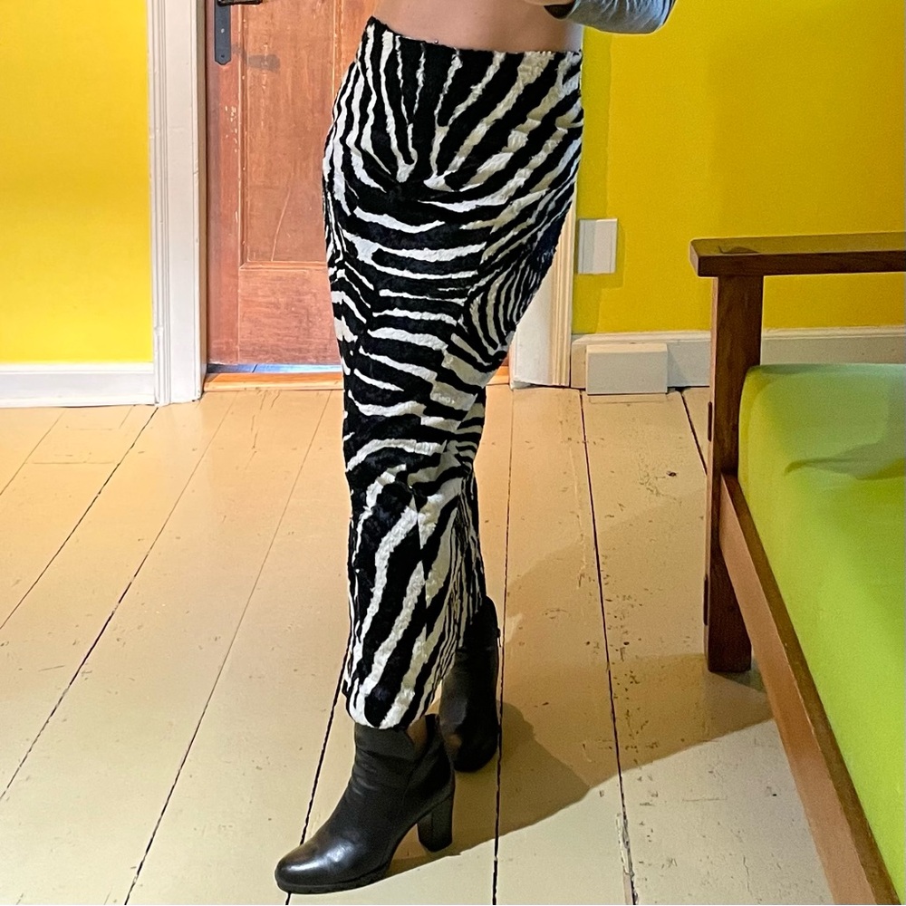 Black & White Zebra Print Pencil Skirt